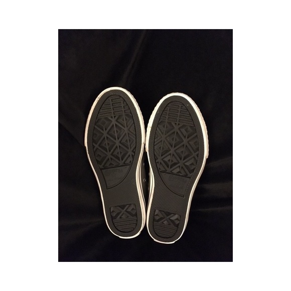 Kids converse size 1 - Picture 2 of 3